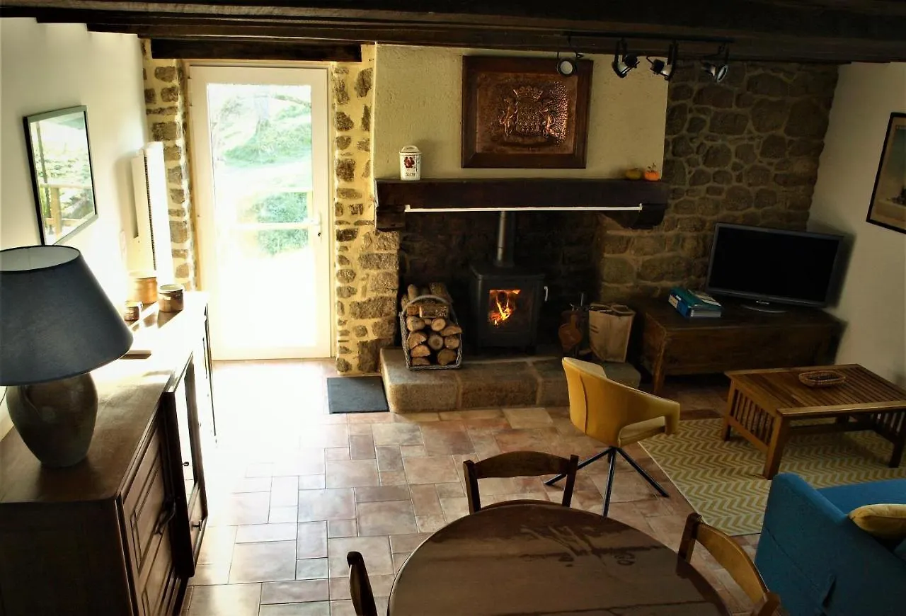 Holiday home Au Moulin De Faucillon Villa Saint-Hilaire-des-Landes