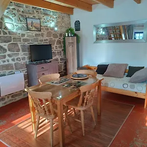  Hébergement de vacances Petit Cocoon Ty Bihan Ar Feunteun